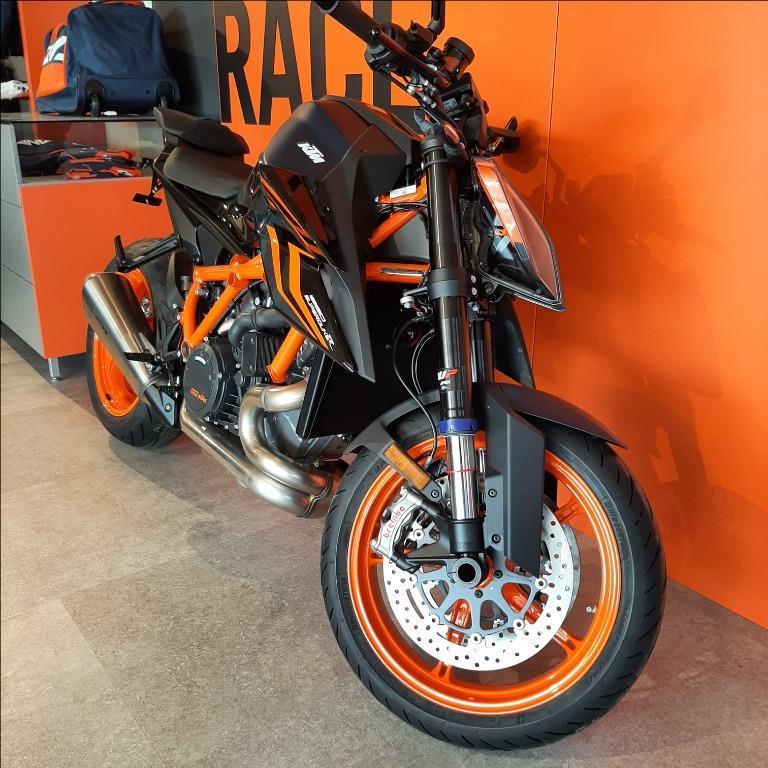 KTM 1290 Super Duke R Evo