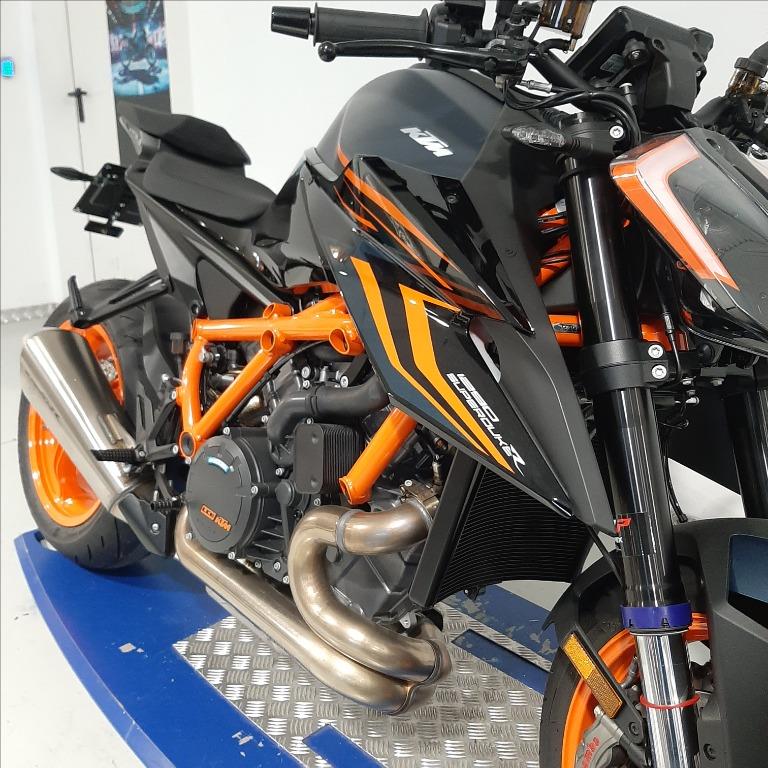 KTM 1290 Super Duke R Evo