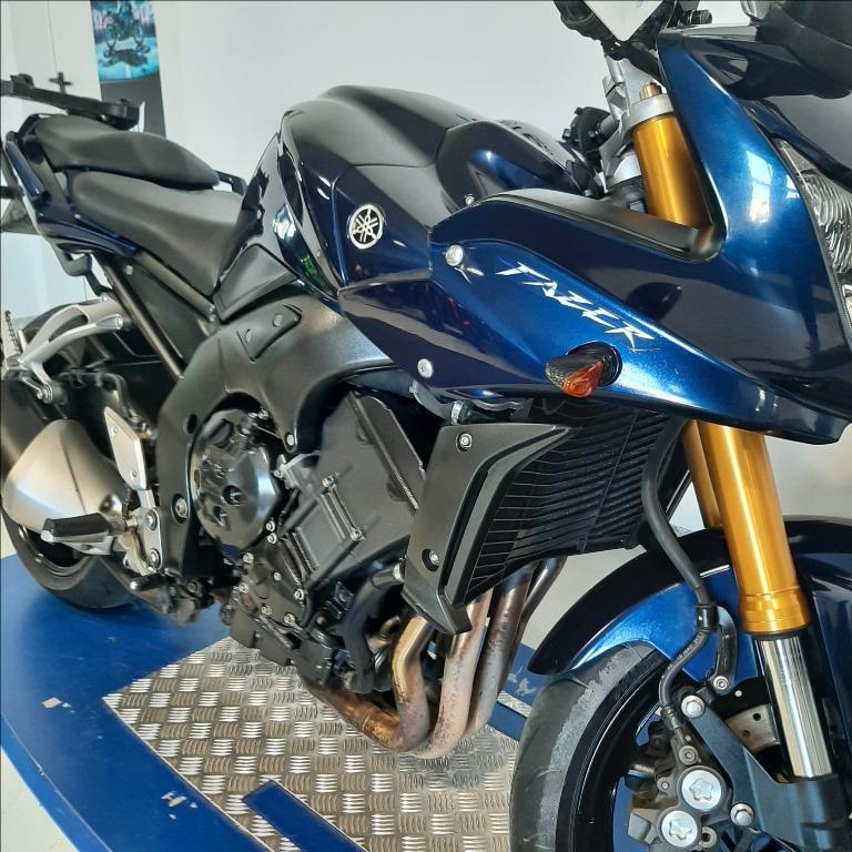 YAMAHA FZ1 1000 Fazer 