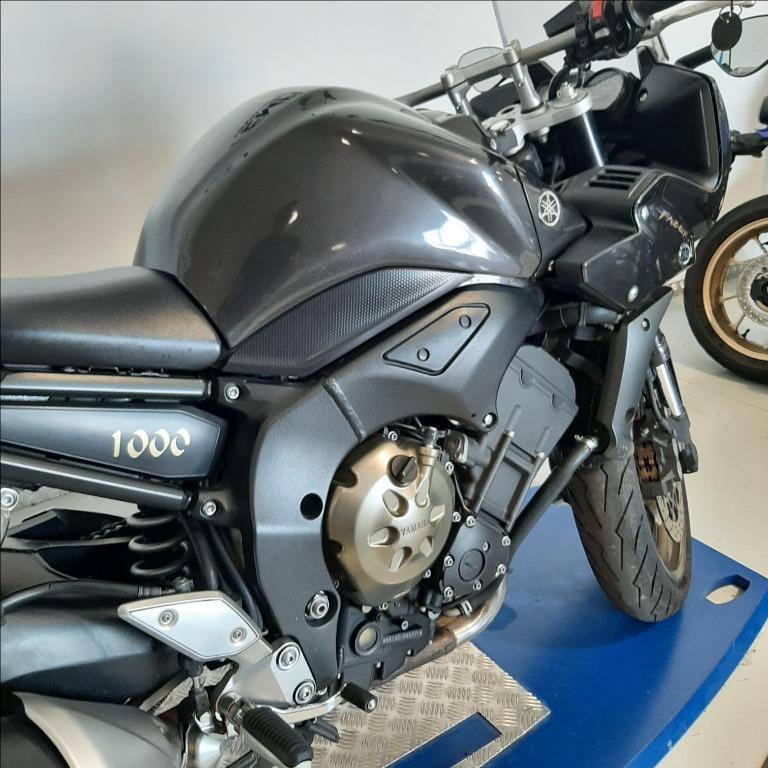 YAMAHA FZ1 1000 Fazer 