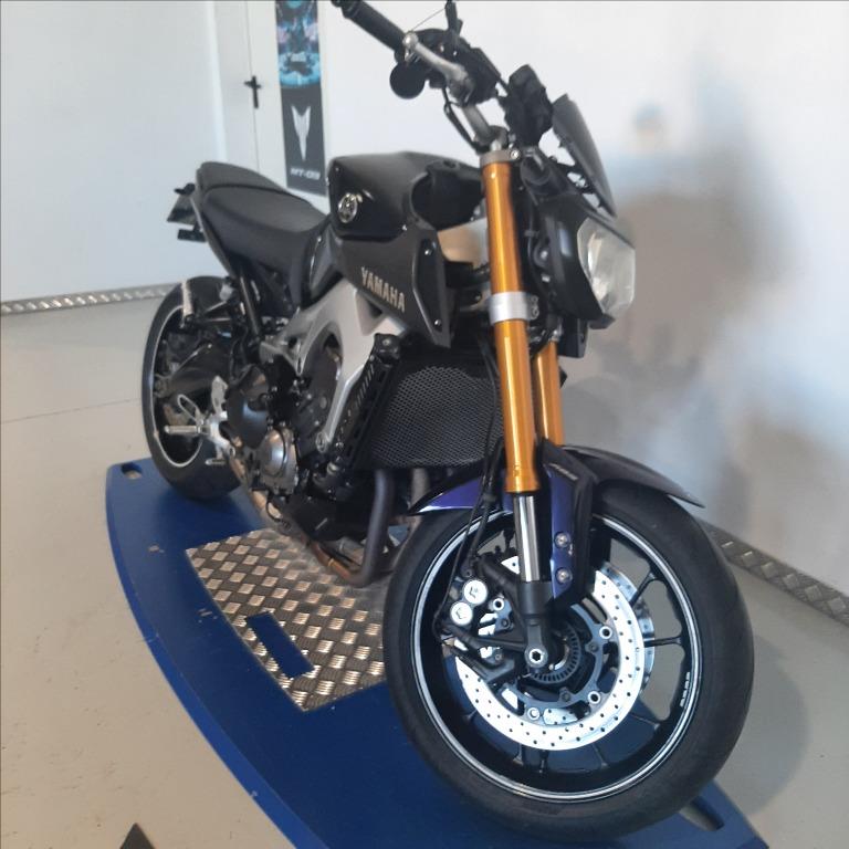 YAMAHA MT-09 850 Race Blue/Matt Grey