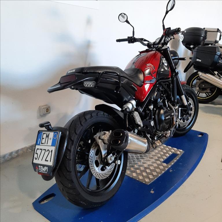 BENELLI Leoncino 500 E4
