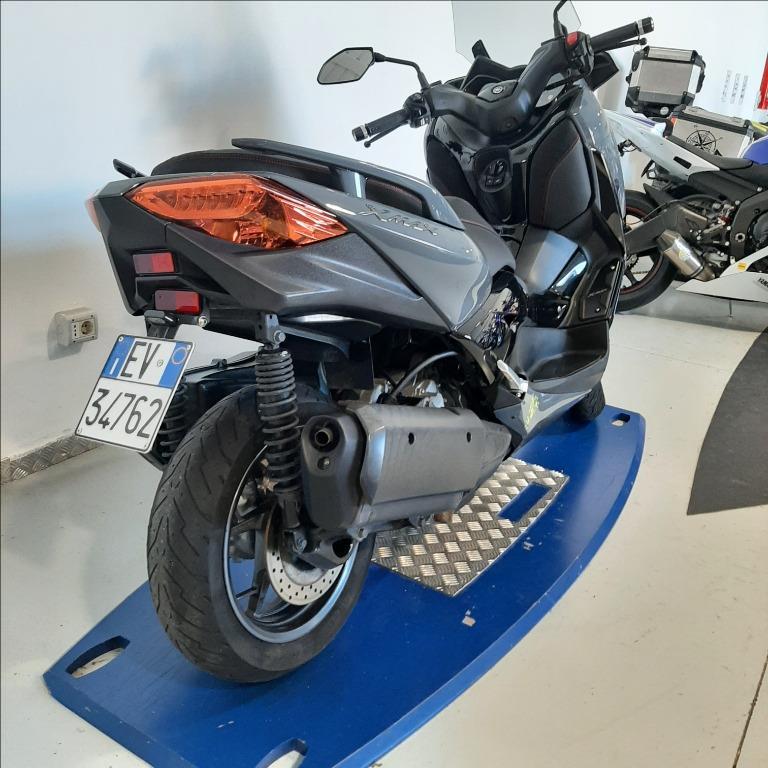 YAMAHA X-Max 300 Tech Max Abs