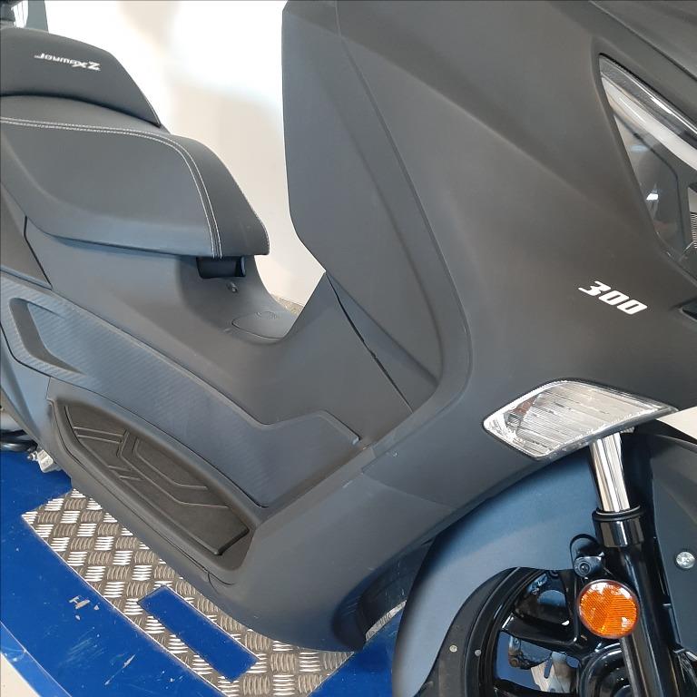 SYM Joymax 300 Z+ Abs E5