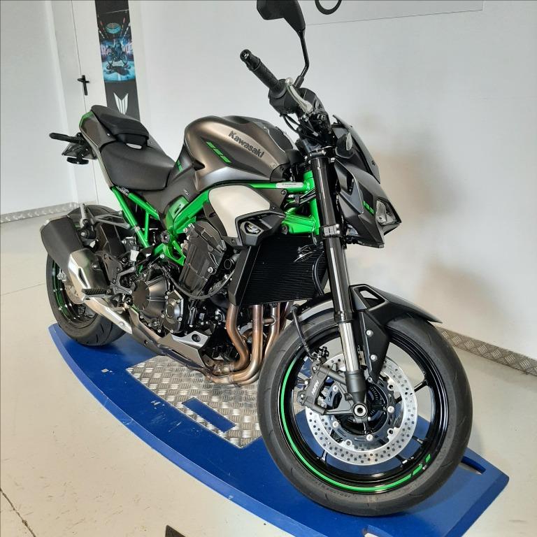 KAWASAKI Z 900 