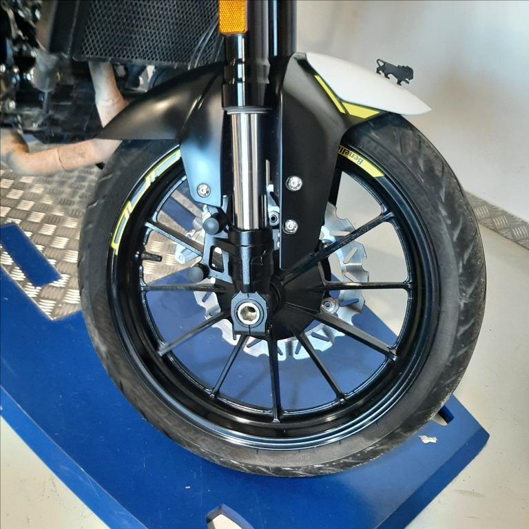 BENELLI Leoncino 250 E5