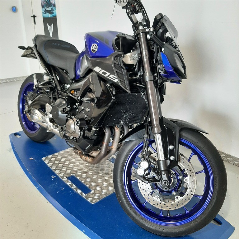 YAMAHA MT-09 850 Abs