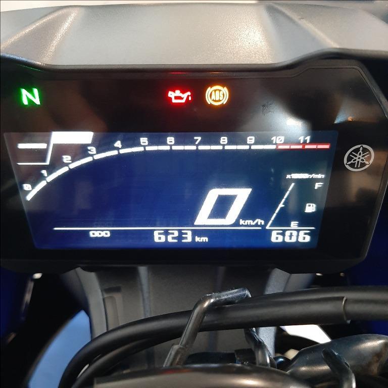 YAMAHA YZF R7 690 Abs