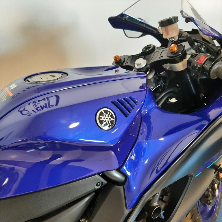 YAMAHA YZF R7 690 Abs