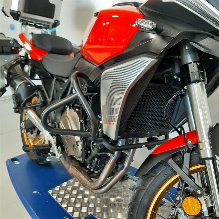 QJ MOTOR SRT 700 S X