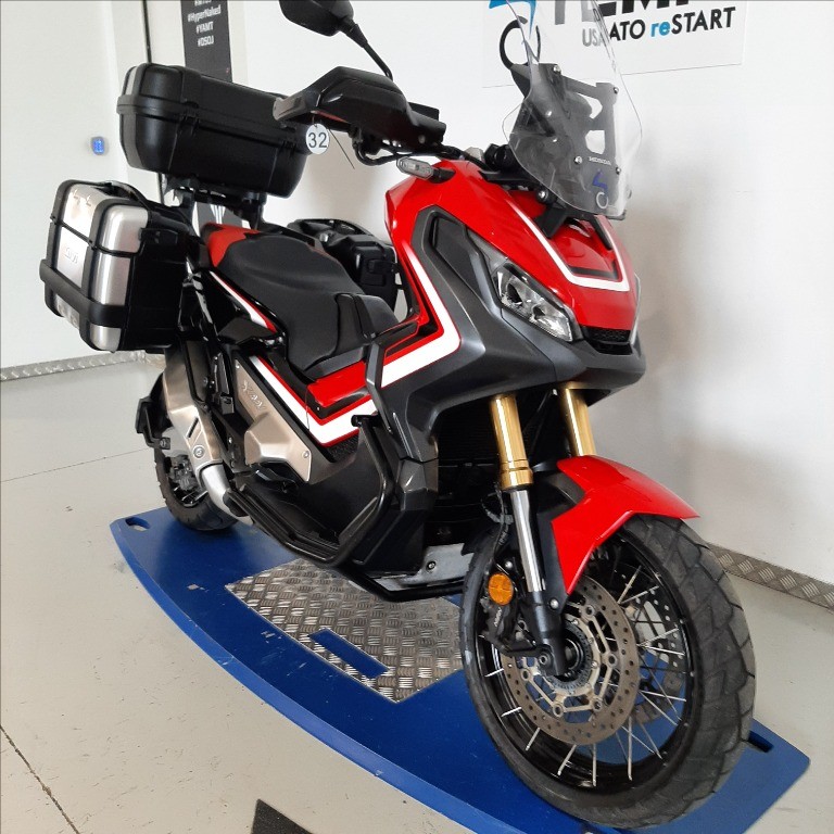HONDA X-ADV 750 DCT Abs