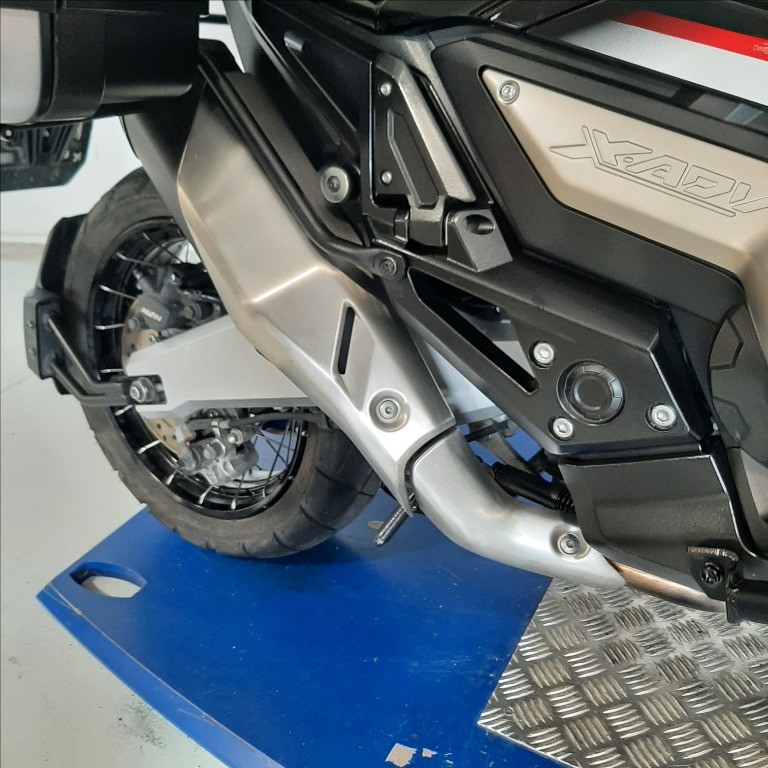 HONDA X-ADV 750 DCT Abs