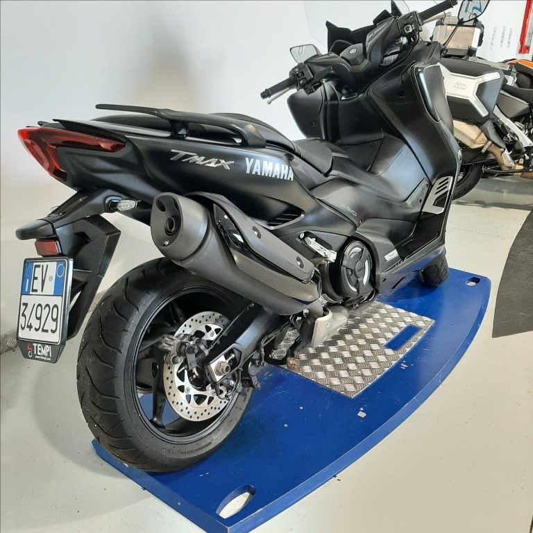 YAMAHA T-Max 560 Abs