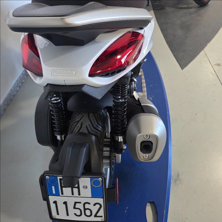 PIAGGIO Beverly 300 hpe abs-asr