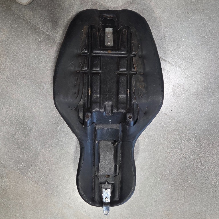 HARLEY-DAVIDSON Dyna Wide Glide 1449 FXDWG 1450