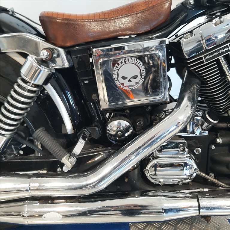 HARLEY-DAVIDSON Dyna Wide Glide 1449 FXDWG 1450