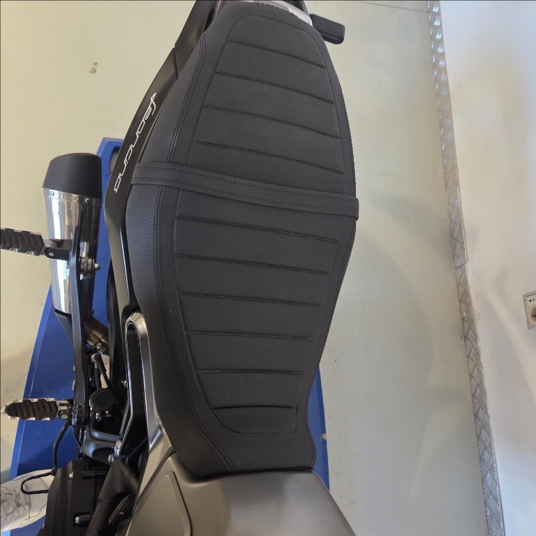 BENELLI Leoncino 800 