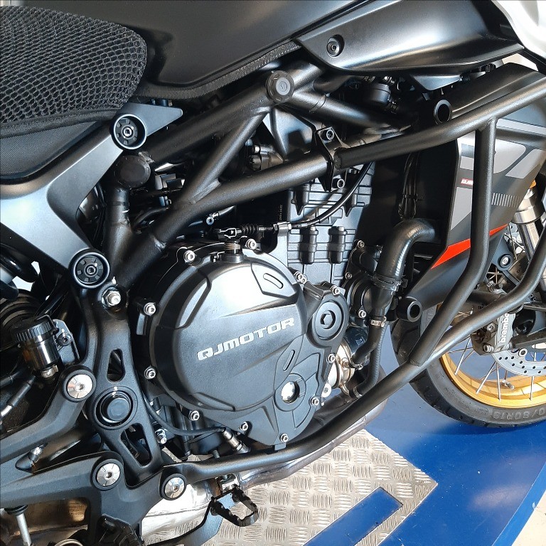 QJ MOTOR SRT 900 S X kit borse