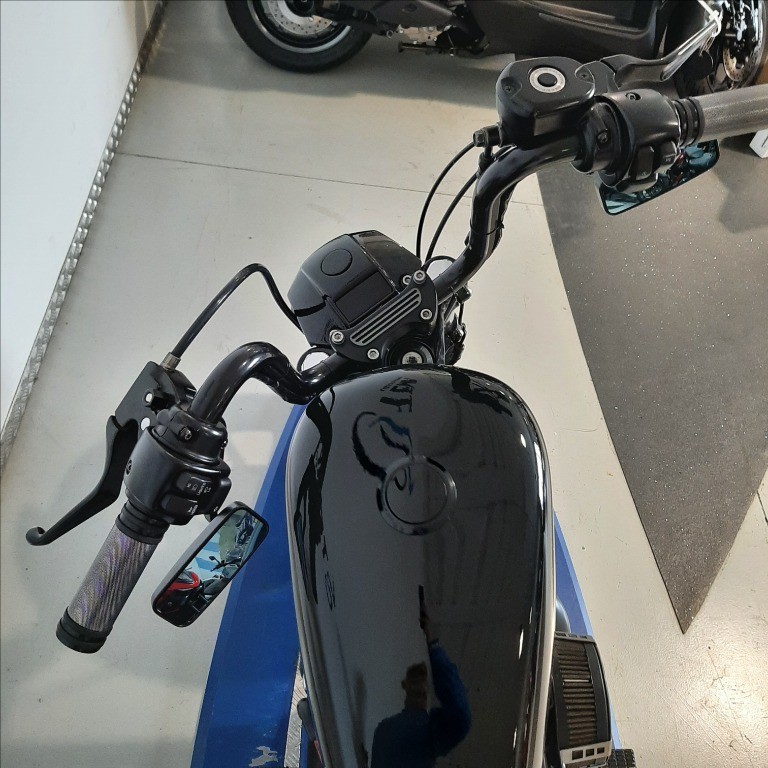 HARLEY-DAVIDSON 883 Sportster Standard