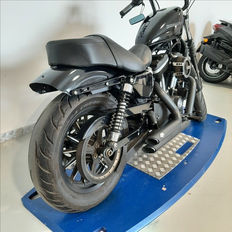 HARLEY-DAVIDSON 883 Sportster Standard