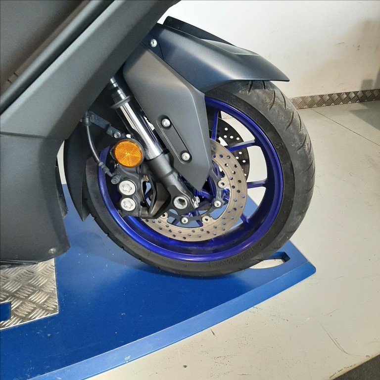 YAMAHA T-Max 560 Abs