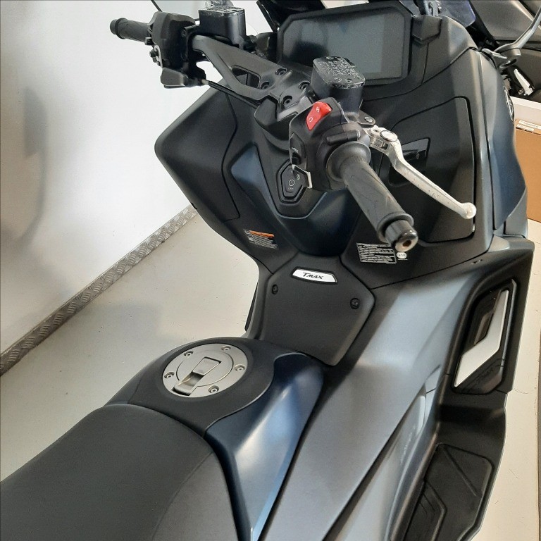 YAMAHA T-Max 560 Abs