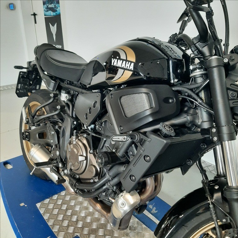 YAMAHA XSR 700 Abs