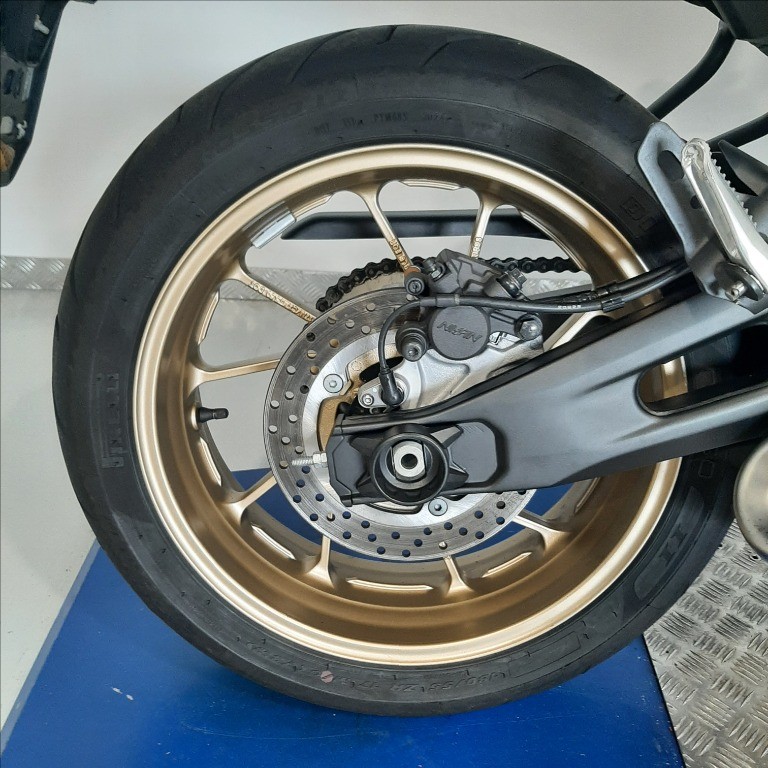 YAMAHA XSR 700 Abs