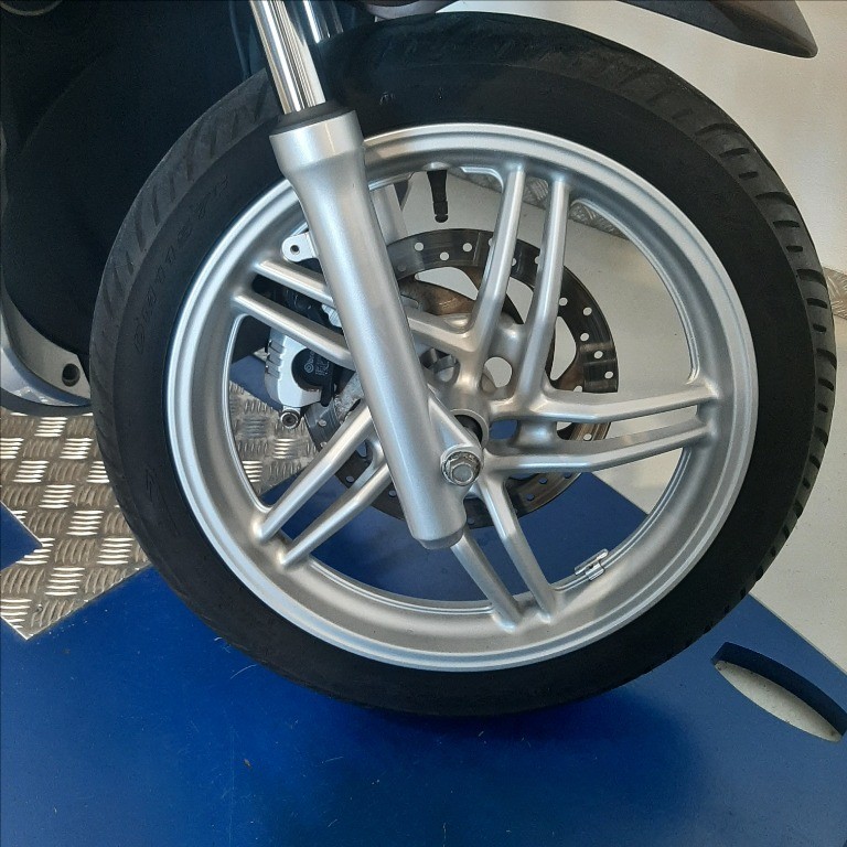 YAMAHA Xenter 150 