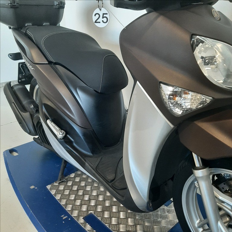 YAMAHA Xenter 150 