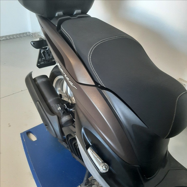 YAMAHA Xenter 150 