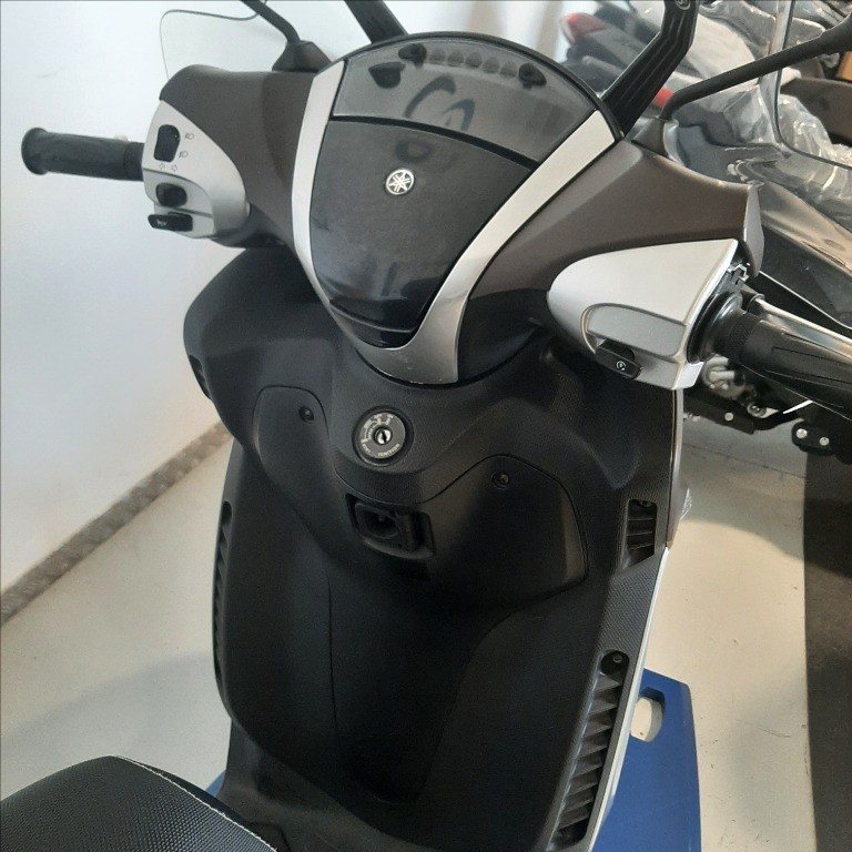 YAMAHA Xenter 150 