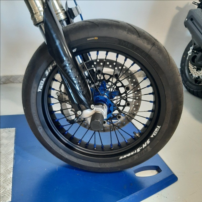 YAMAHA YZ 125 LC Monster