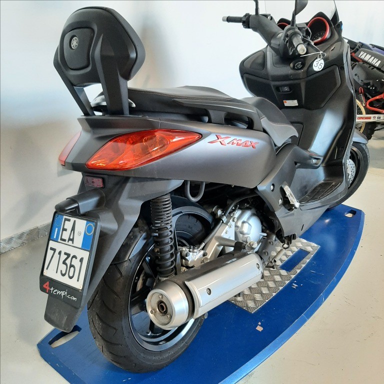 YAMAHA X-Max 250 Sport