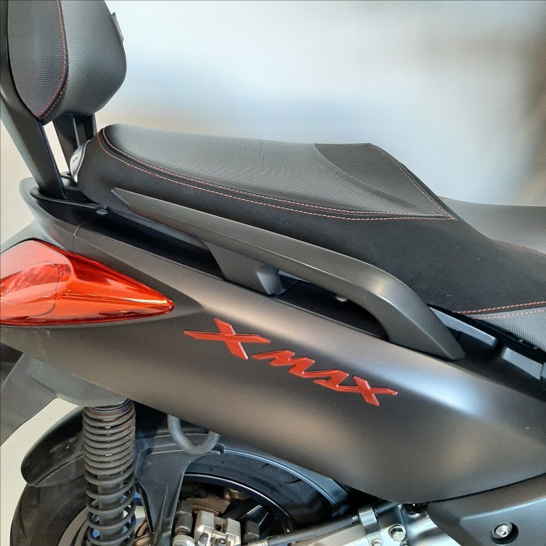 YAMAHA X-Max 250 Sport
