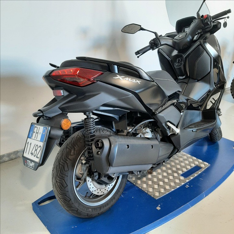 YAMAHA X-Max 300 Tech Max Abs