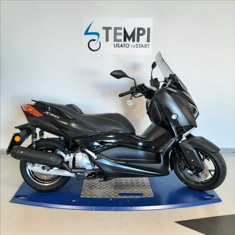 YAMAHA X-Max 125 Iron Abs