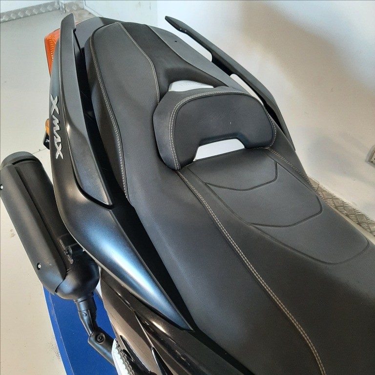 YAMAHA X-Max 125 Iron Abs