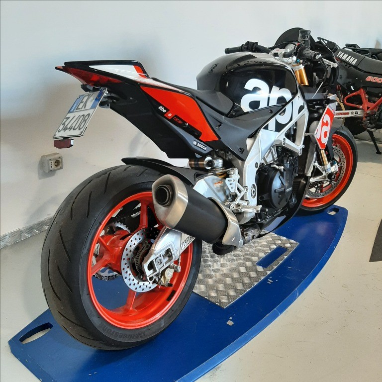 APRILIA Tuono 1100 V4 RR Abs