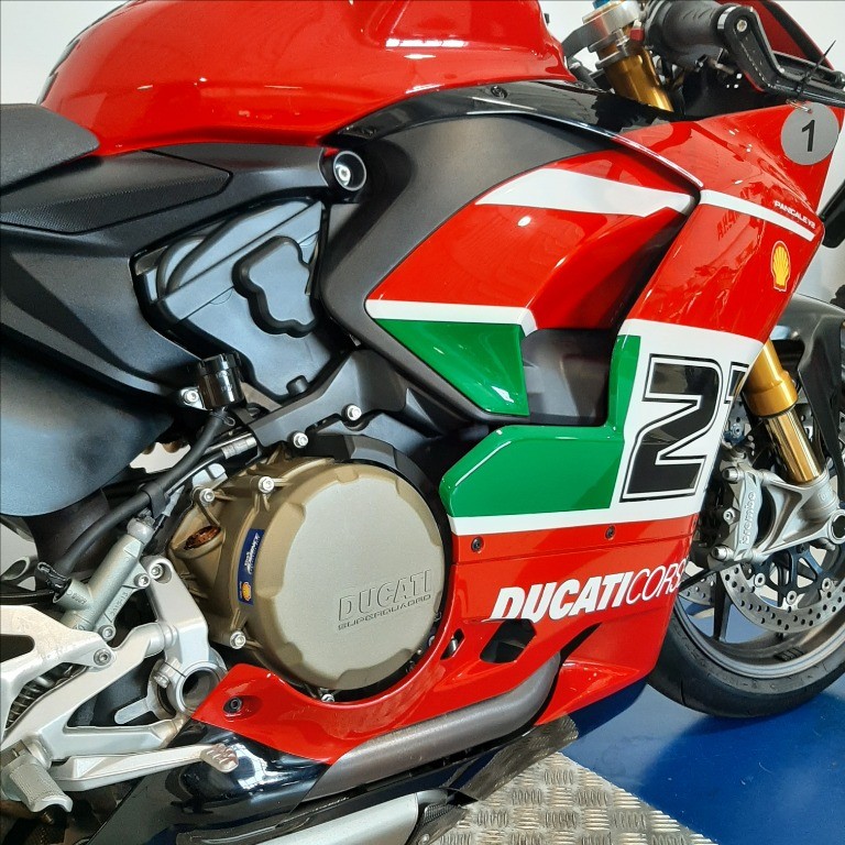 DUCATI Panigale V2 955 Bayliss 1st Champ. 20th Anniv.
