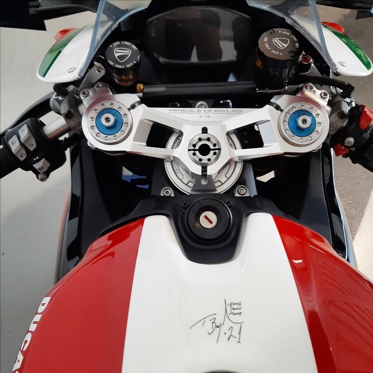 DUCATI Panigale V2 955 Bayliss 1st Champ. 20th Anniv.
