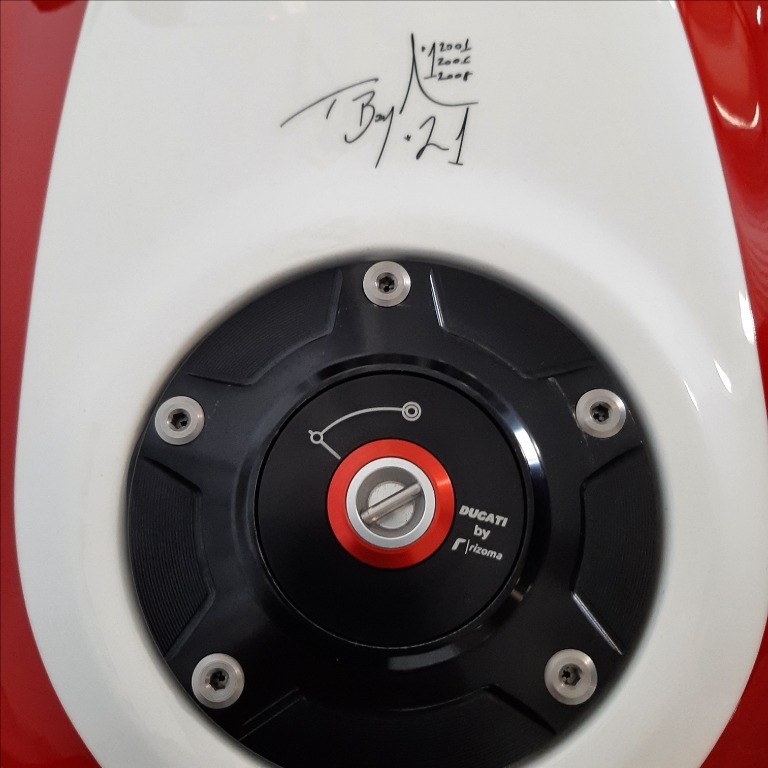 DUCATI Panigale V2 955 Bayliss 1st Champ. 20th Anniv.