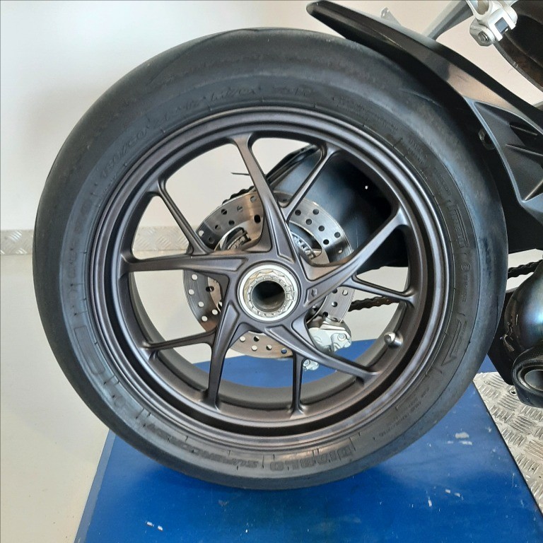 DUCATI Panigale V2 955 Bayliss 1st Champ. 20th Anniv.