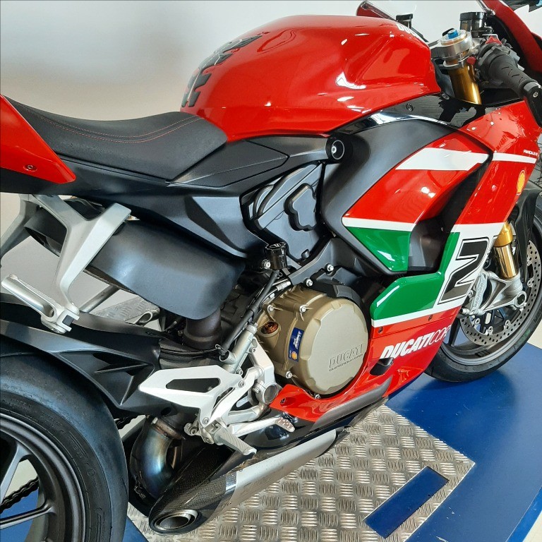 DUCATI Panigale V2 955 Bayliss 1st Champ. 20th Anniv.