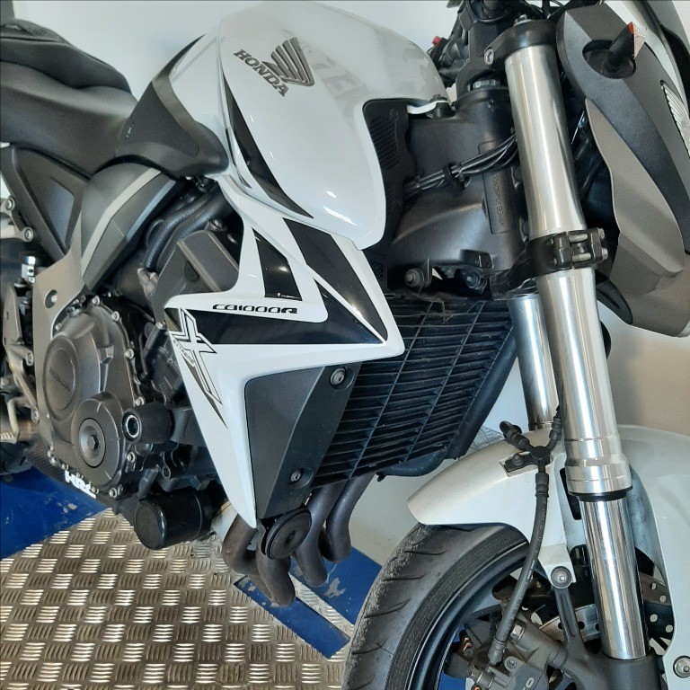 HONDA CB 1000 R 
