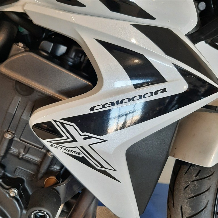HONDA CB 1000 R 