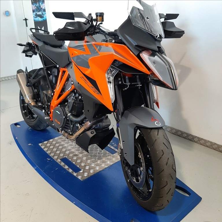 KTM 1290 Super Duke GT