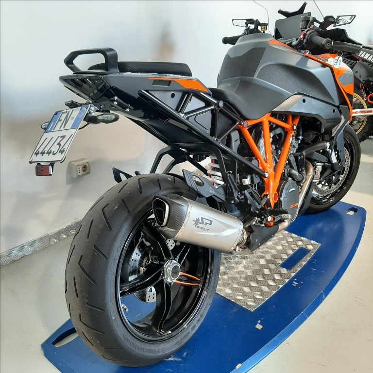 KTM 1290 Super Duke GT