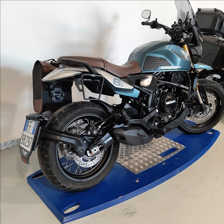 MOTO MORINI Seiemmezzo SCR 650 Abs