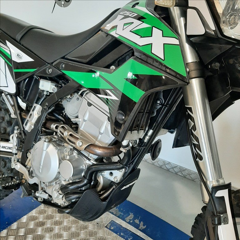 KAWASAKI KLX 250 
